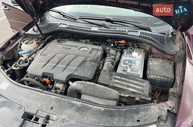 Лифтбек Skoda Superb 2010 в 