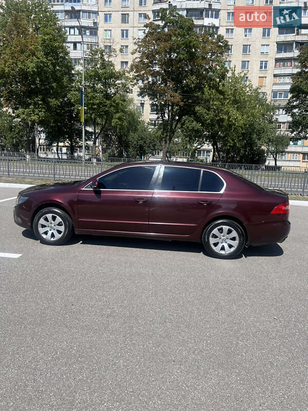 Лифтбек Skoda Superb 2008 в Харькове