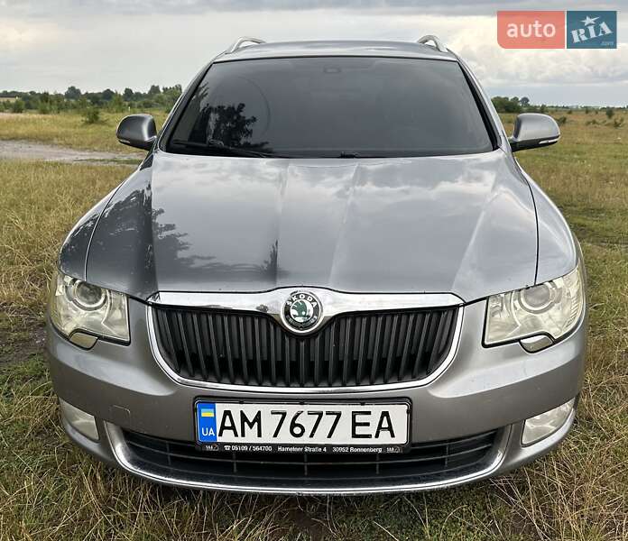 Універсал Skoda Superb 2010 в Житомирі