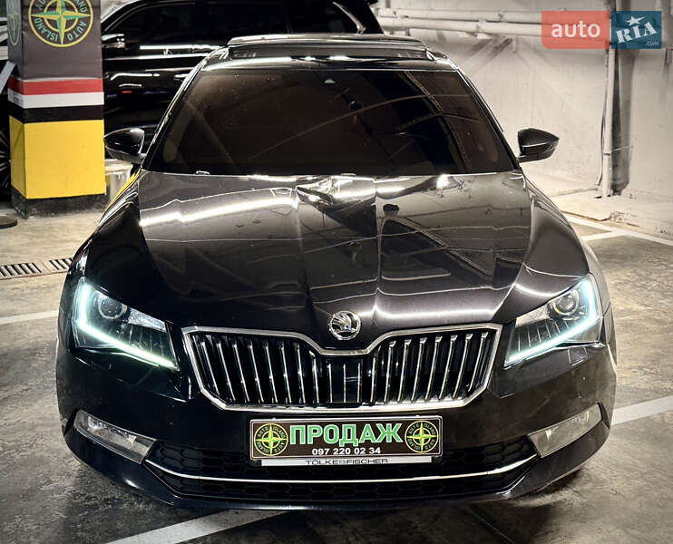 Лифтбек Skoda Superb 2017 в Днепре