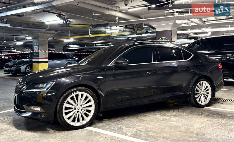 Лифтбек Skoda Superb 2017 в Днепре