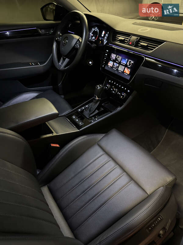 Лифтбек Skoda Superb 2017 в Днепре