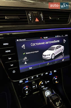 Лифтбек Skoda Superb 2017 в 
