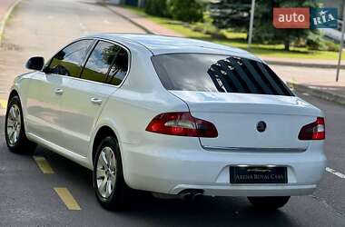 Лифтбек Skoda Superb 2010 в 