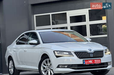 Лифтбек Skoda Superb 2019 в Мукачево
