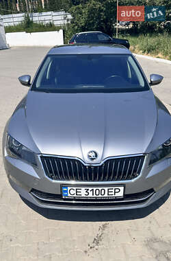 Лифтбек Skoda Superb 2016 в 