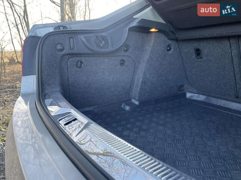 Лифтбек Skoda Superb 2013 в Синельниково