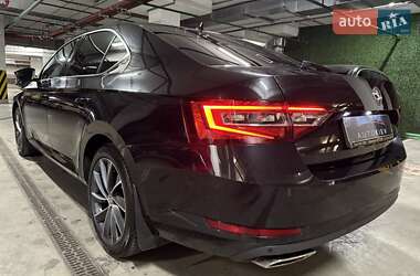 Лифтбек Skoda Superb 2018 в 