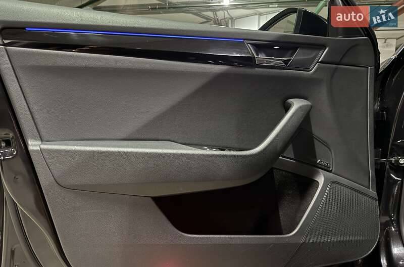 Лифтбек Skoda Superb 2018 в Киеве