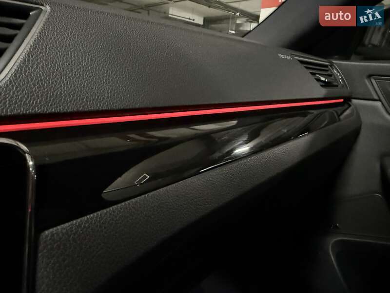 Лифтбек Skoda Superb 2018 в Киеве