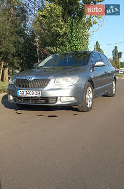 Лифтбек Skoda Superb 2010 в 