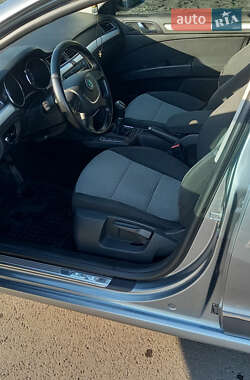 Лифтбек Skoda Superb 2010 в 