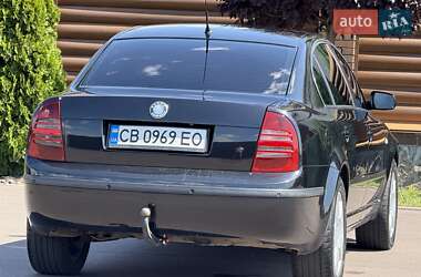 Лифтбек Skoda Superb 2006 в 