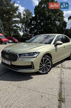 Лифтбек Skoda Superb 2024 в Львове