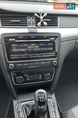 Лифтбек Skoda Superb 2012 в 