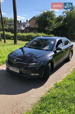 Лифтбек Skoda Superb 2017 в 