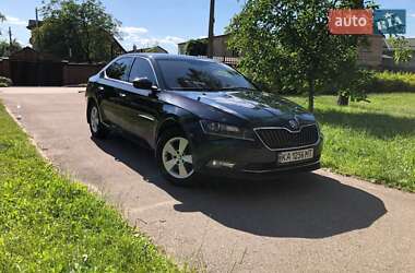 Лифтбек Skoda Superb 2017 в 