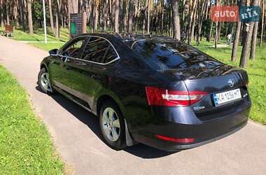 Лифтбек Skoda Superb 2017 в 