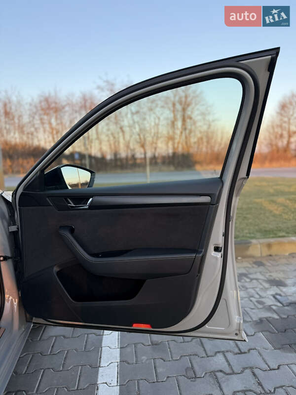 Лифтбек Skoda Superb 2020 в Луцке