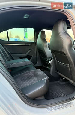 Лифтбек Skoda Superb 2020 в 