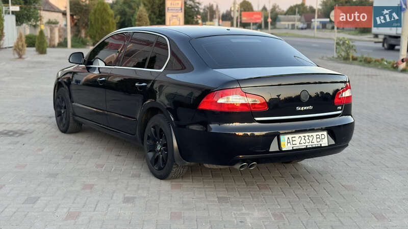 Лифтбек Skoda Superb 2012 в Павлограде
