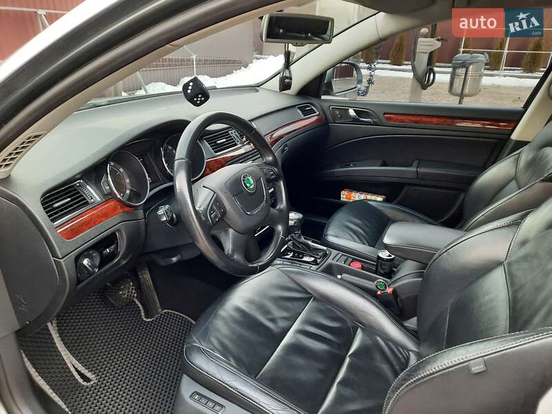 Лифтбек Skoda Superb 2009 в Тернополе