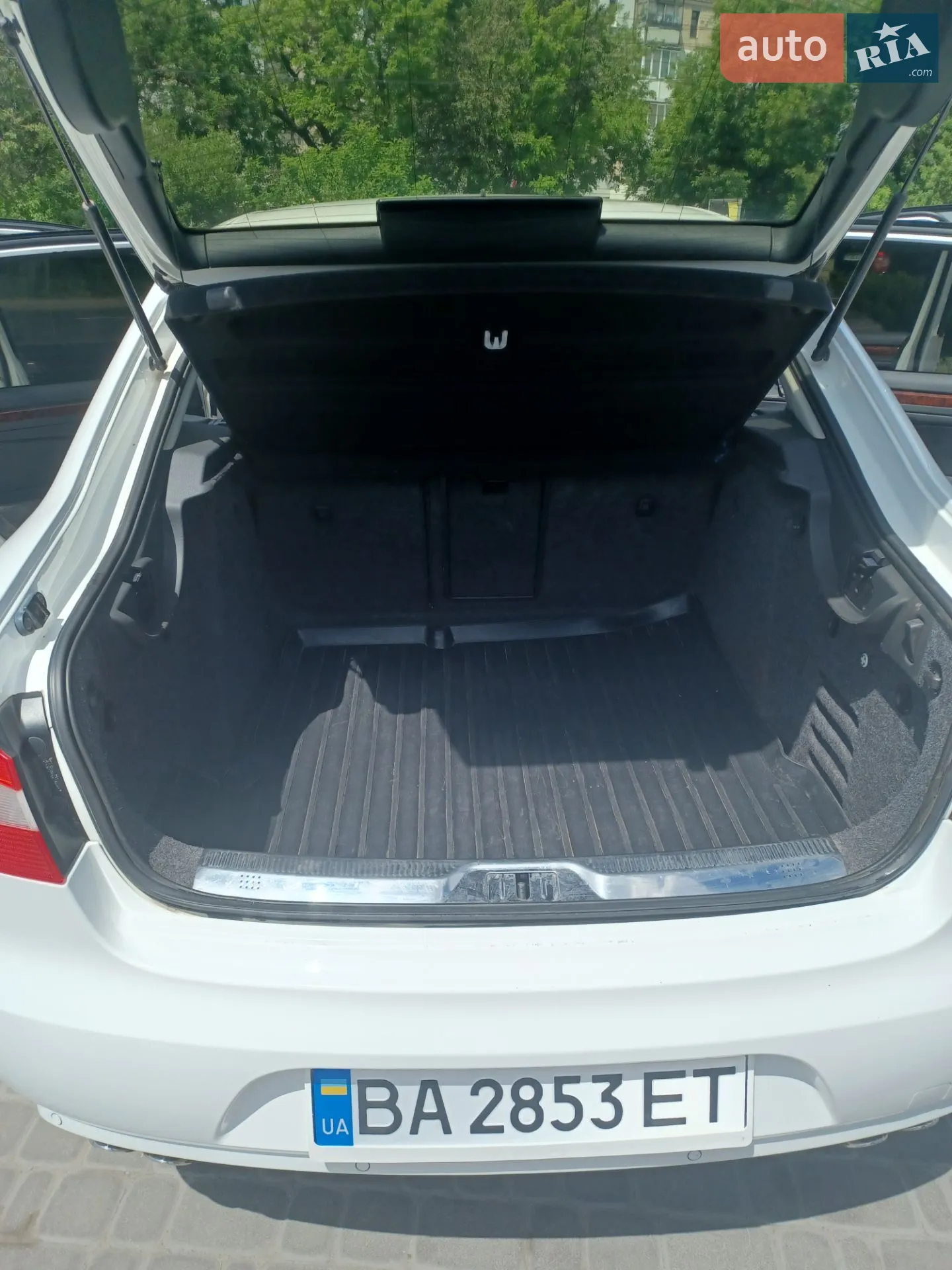 2010 Skoda Superb - мініатюра 7