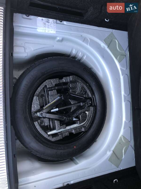 Универсал Skoda Superb 2016 в Каменец-Подольском