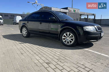 Лифтбек Skoda Superb 2005 в 