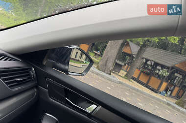 Лифтбек Skoda Superb 2021 в 