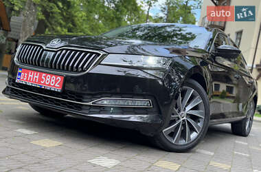 Лифтбек Skoda Superb 2021 в 