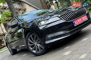 Лифтбек Skoda Superb 2021 в 