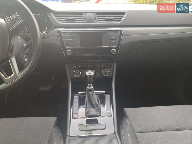 Универсал Skoda Superb 2016 в Днепре