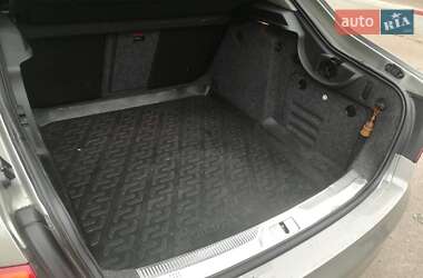 Лифтбек Skoda Superb 2013 в 