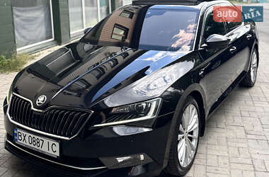 Лифтбек Skoda Superb 2017 в 
