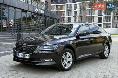 Ліфтбек Skoda Superb 2018 в Новояворівську