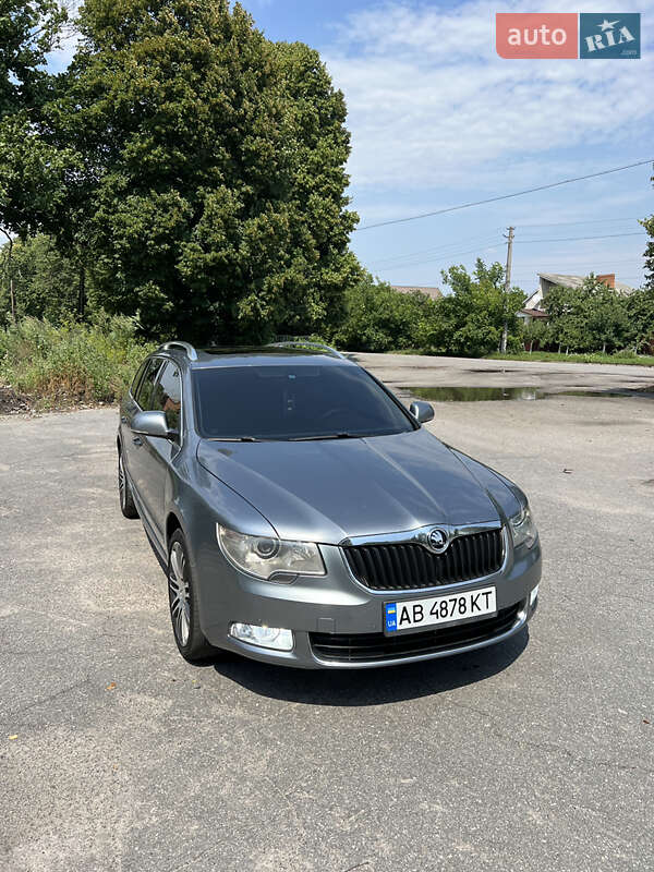 Универсал Skoda Superb 2011 в Казатине