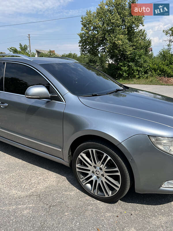 Универсал Skoda Superb 2011 в Казатине