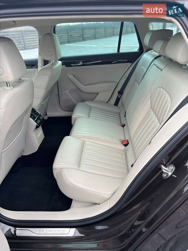 Універсал Skoda Superb 2019 в Мукачевому