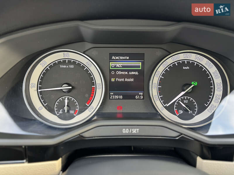 Універсал Skoda Superb 2019 в Мукачевому