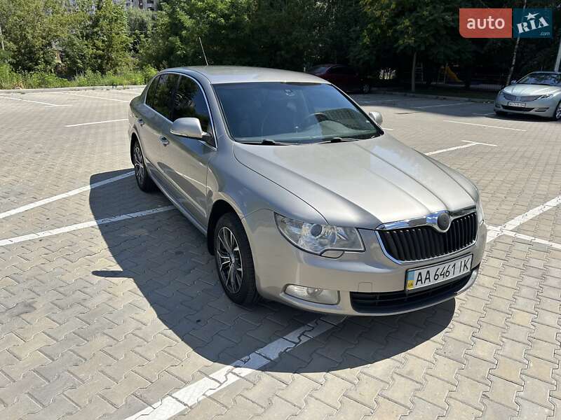 Лифтбек Skoda Superb 2009 в Киеве фото Лифтбек Skoda Superb 2009 в Киеве