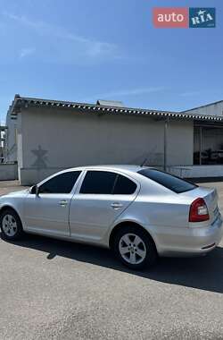 Ліфтбек Skoda Superb 2011 в Мукачевому