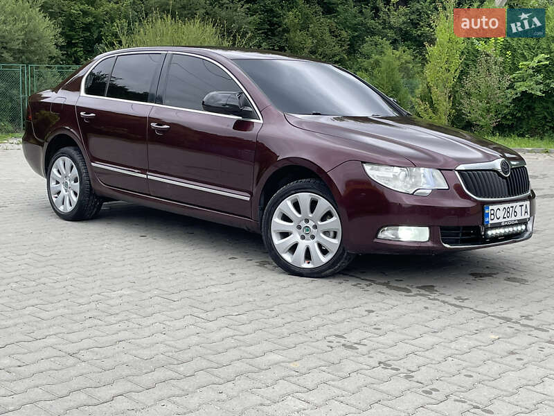 Лифтбек Skoda Superb 2011 в Турке