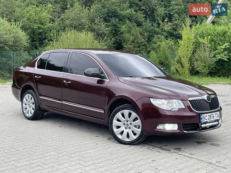 Лифтбек Skoda Superb 2011 в Турке