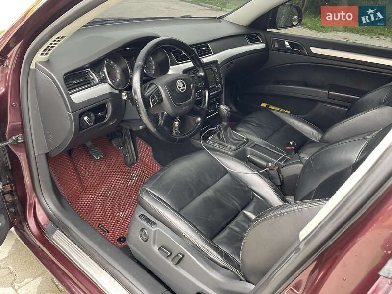 Лифтбек Skoda Superb 2011 в Турке