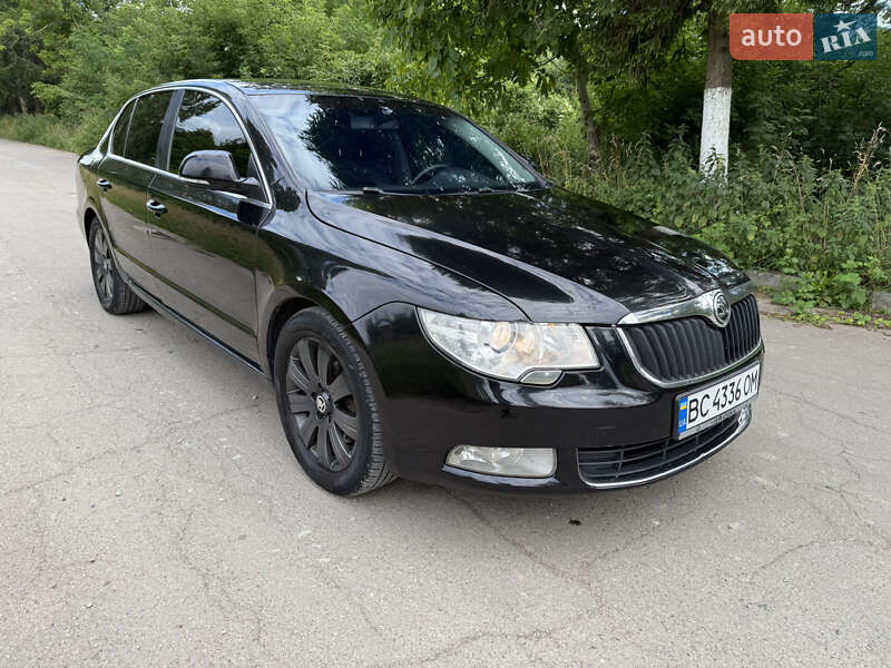 Skoda Superb 2011