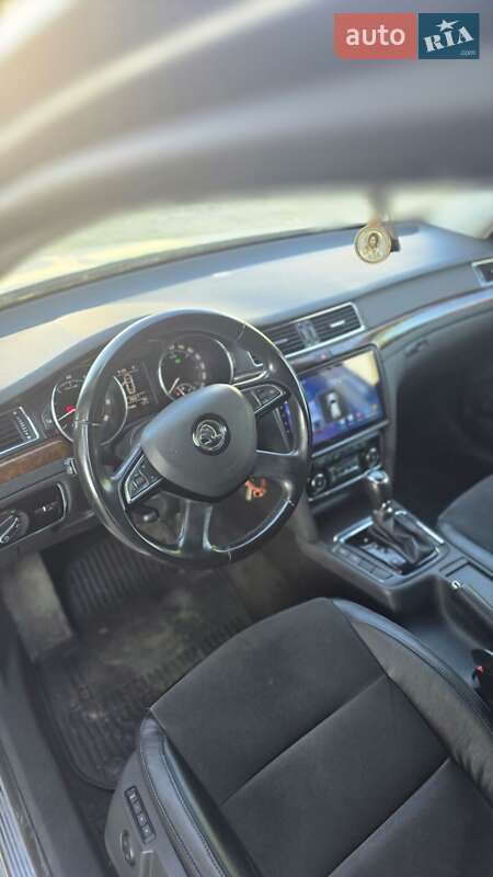 Ліфтбек Skoda Superb 2013 в Луцьку