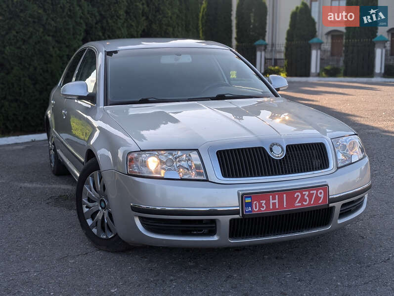 Лифтбек Skoda Superb 2008 в Дубно