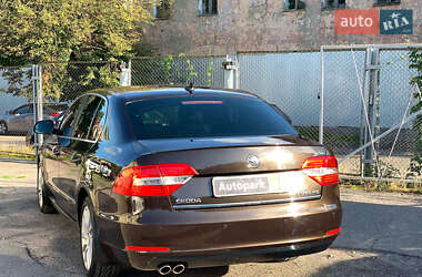 Ліфтбек Skoda Superb 2013 в 