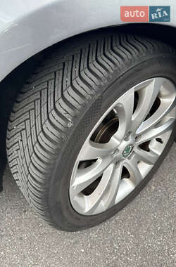 Универсал Skoda Superb 2009 в 